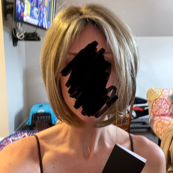 Sold—TOP NOTCH Topper JON RENAU - Picture 4 of 12